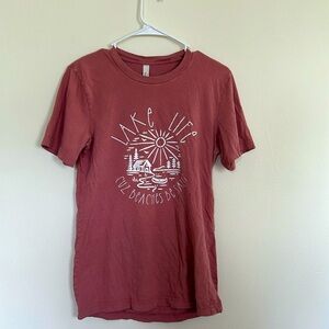 Women’s t shirt size small